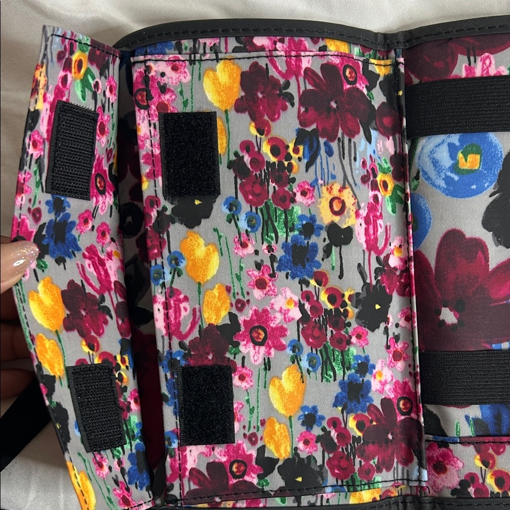 Thirty-One Multicolor Floral Organizer with Black Accents - Picture 3 of 5